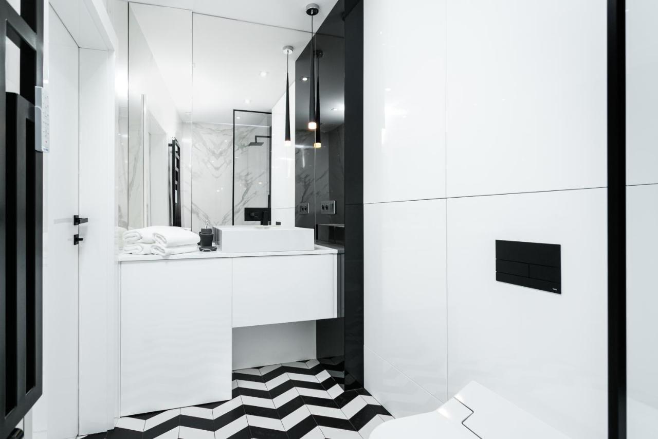 Luxury Mennica - Golden - Center * Warsaw