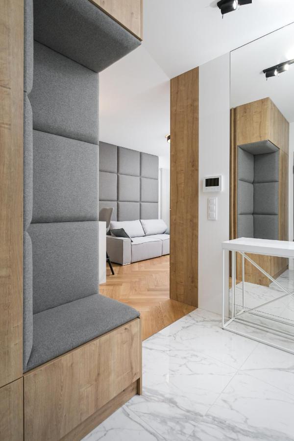 Apartment Luxury Mennica - Golden - Center