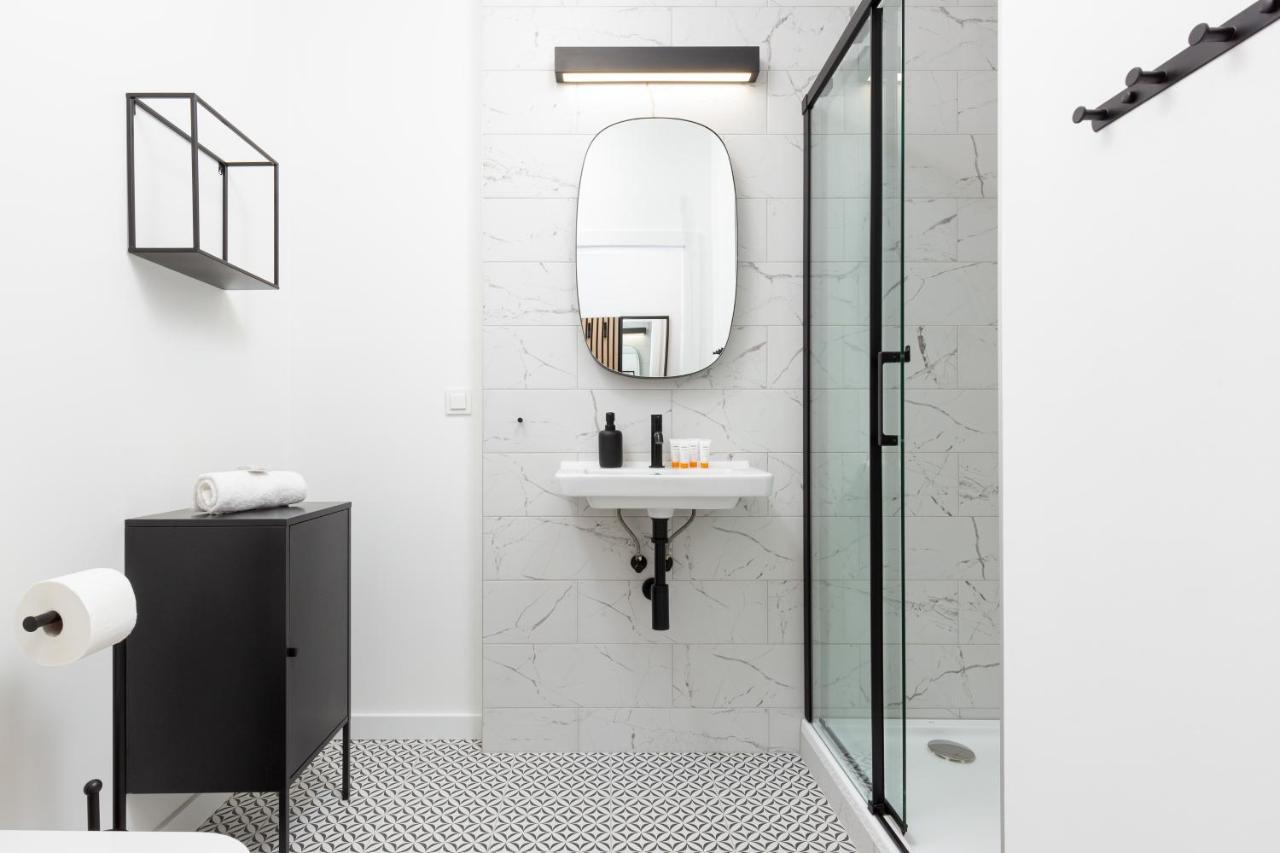 Apartment Artistic Zoliborz By Renters