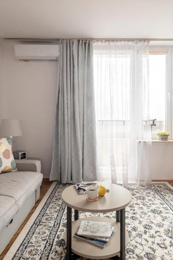Apartament Shortstaypoland Darwina Warszawa