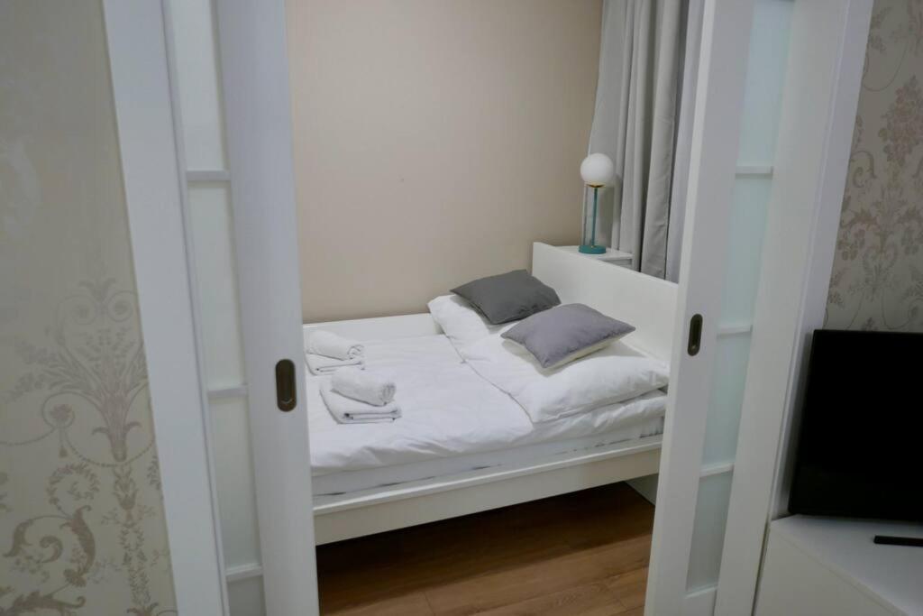 Kieslowskiego Vis-a-vis Town Hall Apartamento Varsóvia