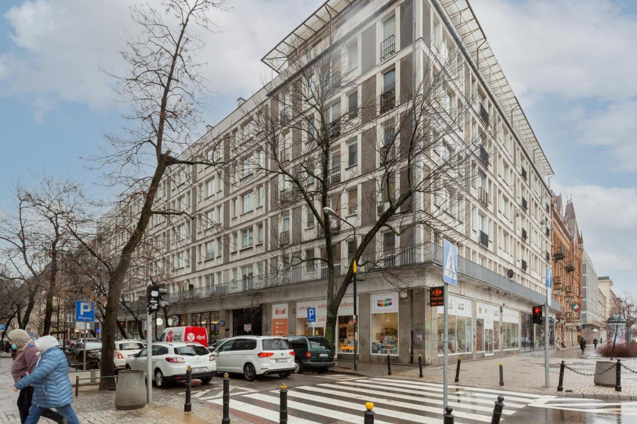 Center Hoza By Renters *