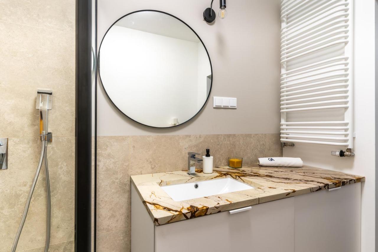 Apartament Mennica - Golden - Center Warsaw
