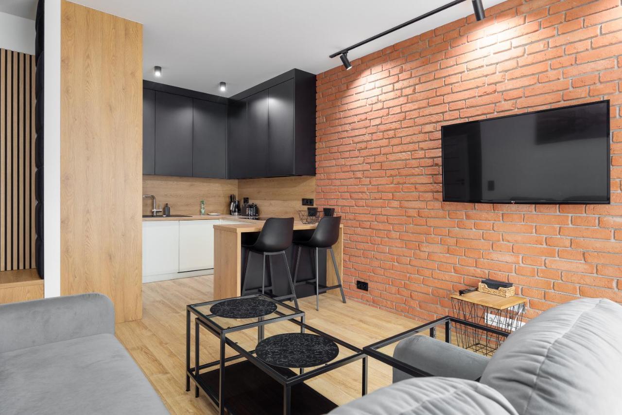 Brand New Business Apartment