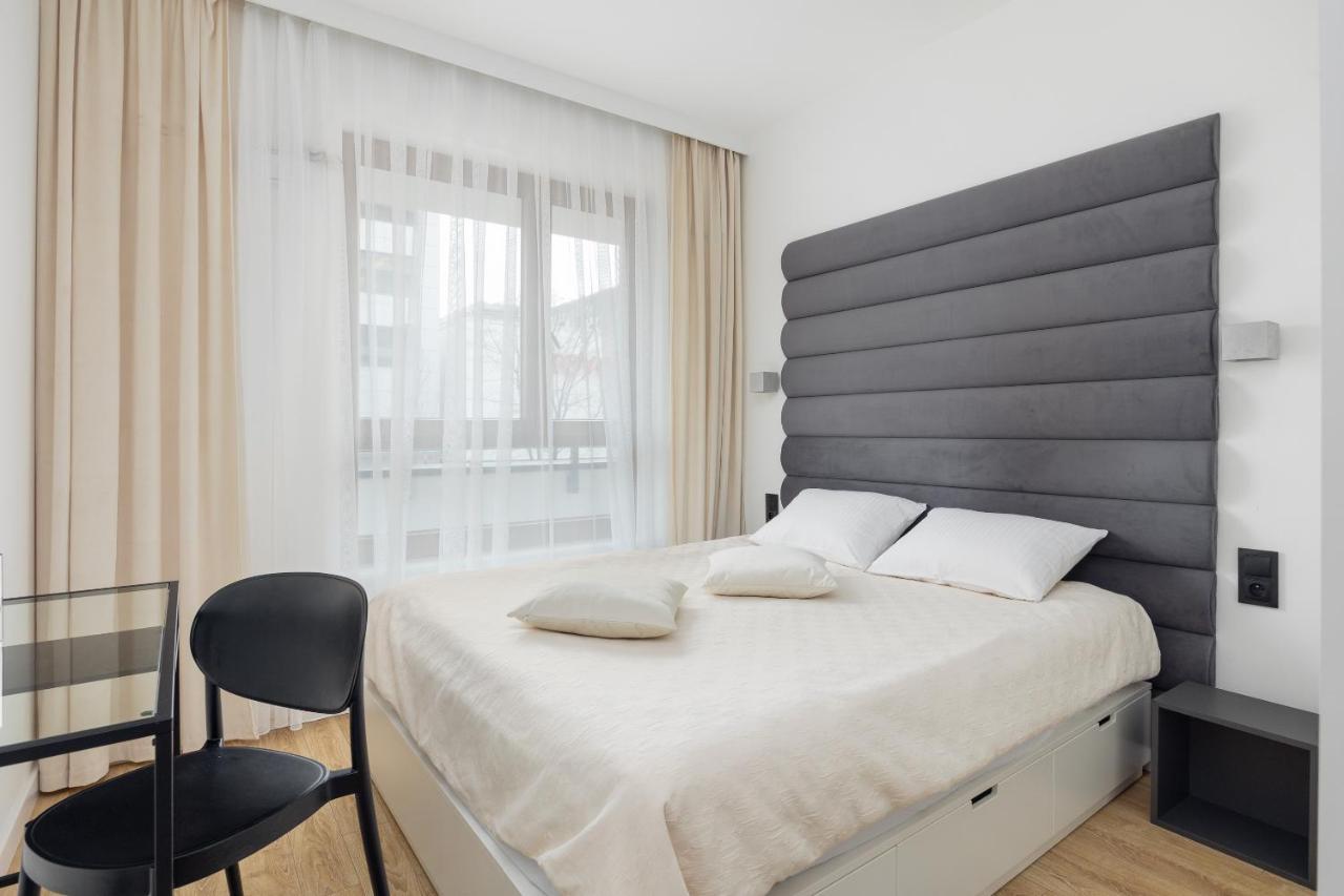 Brand New Business Apartment