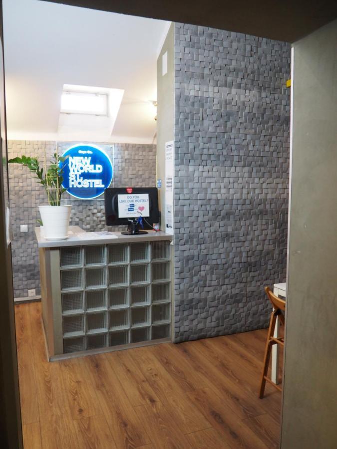 New World St And Private Hostel Warschau