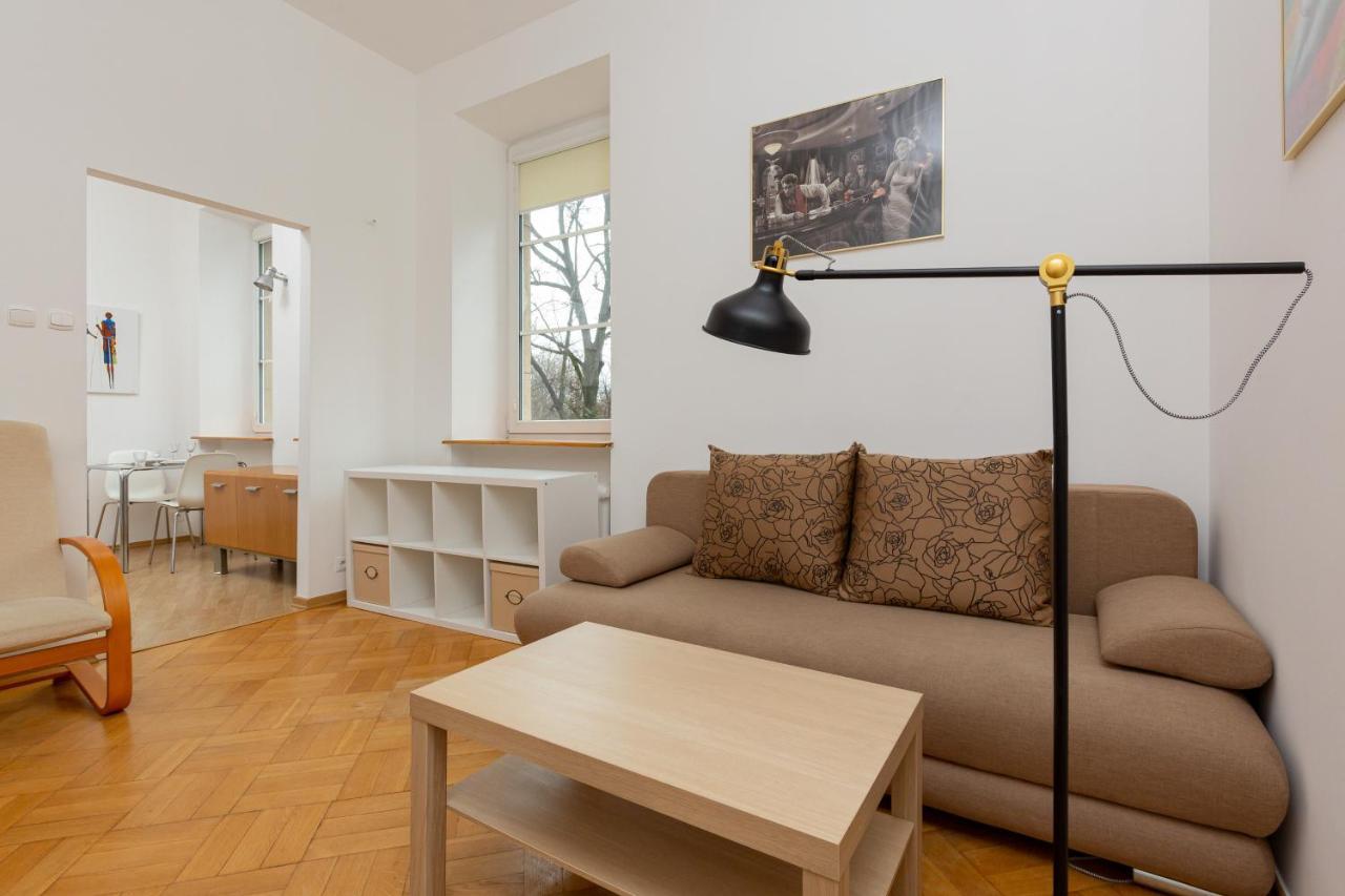 Apartment Downtown By The Park By Renters Warsaw