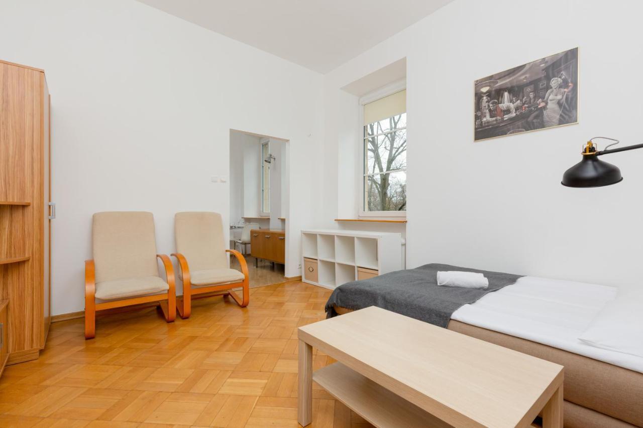 Apartment Downtown By The Park By Renters Warsaw