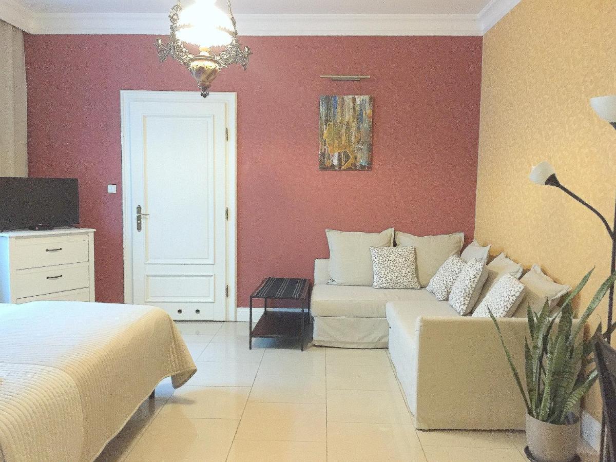 Apartment Poznanska Street *