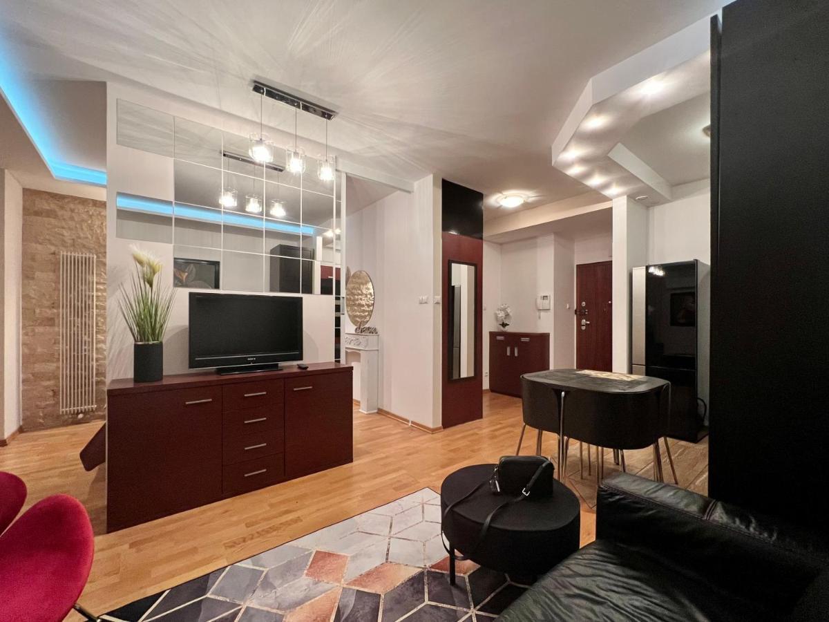 Platinum Tower Brownie Apart * Warschau