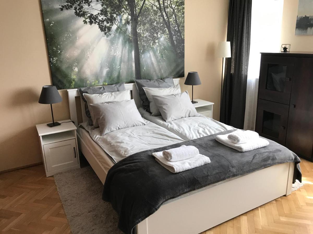 Sliska 10 * Warszawa