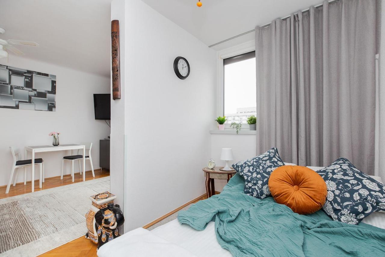 Shortstaypoland Chlodna Apartment