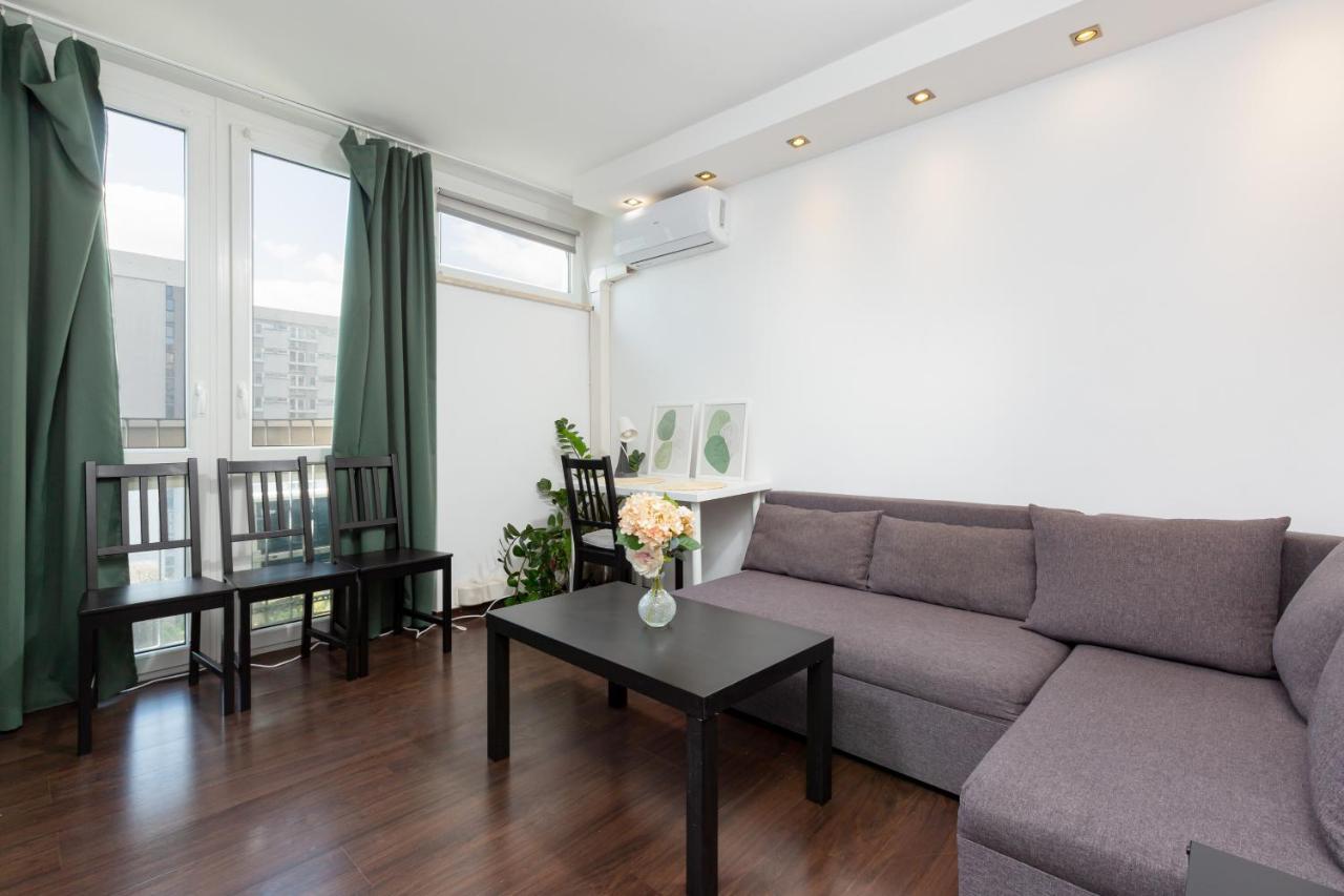 Grzybowska By Renters Apartamento Varsóvia