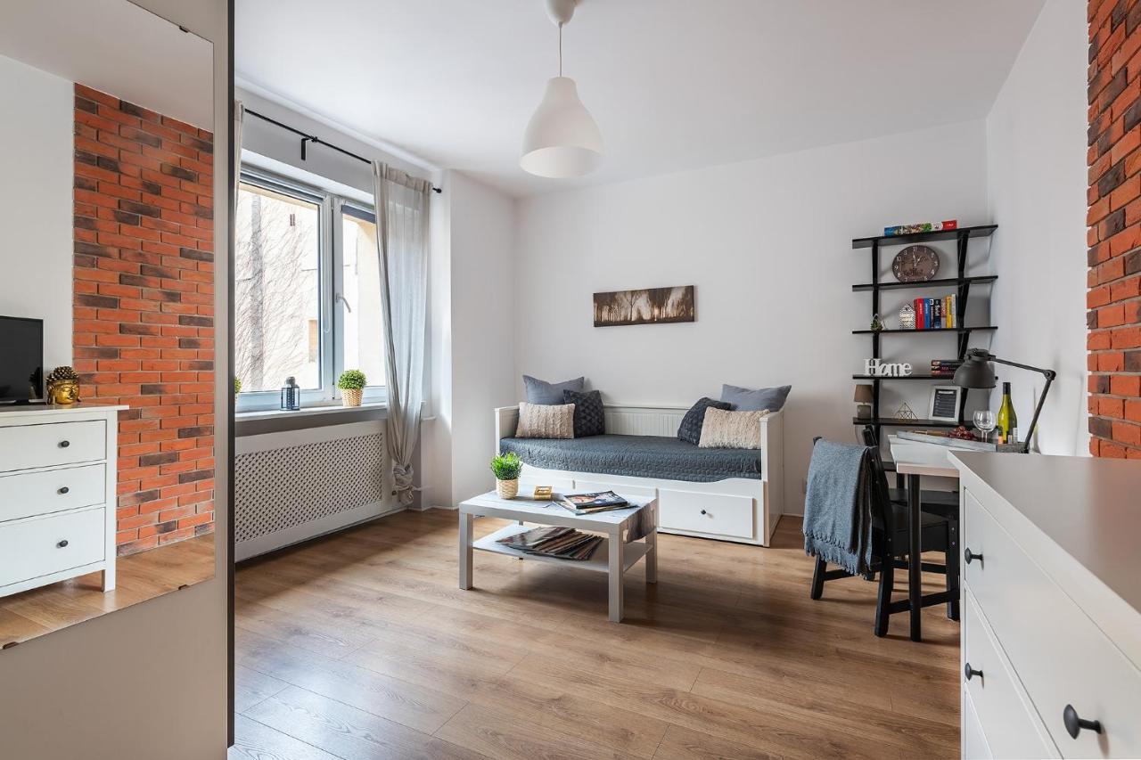 Marszalkowska 83 - Bezplatny Parking - Free Parking - W Pelni Wyposazona Kuchnia - 500m Do Dworca Centralnego - Okna Od Strony Dziedzinca - Wifi - Smart Tv Apartment *