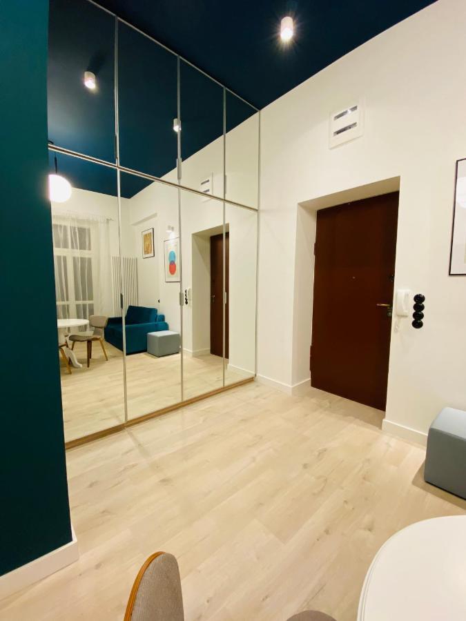 Apartment 1 Syp, Kawa Vertuo, Kosmetyki Ada, 3 Min Metro Wilenska, By Visitwarsaw