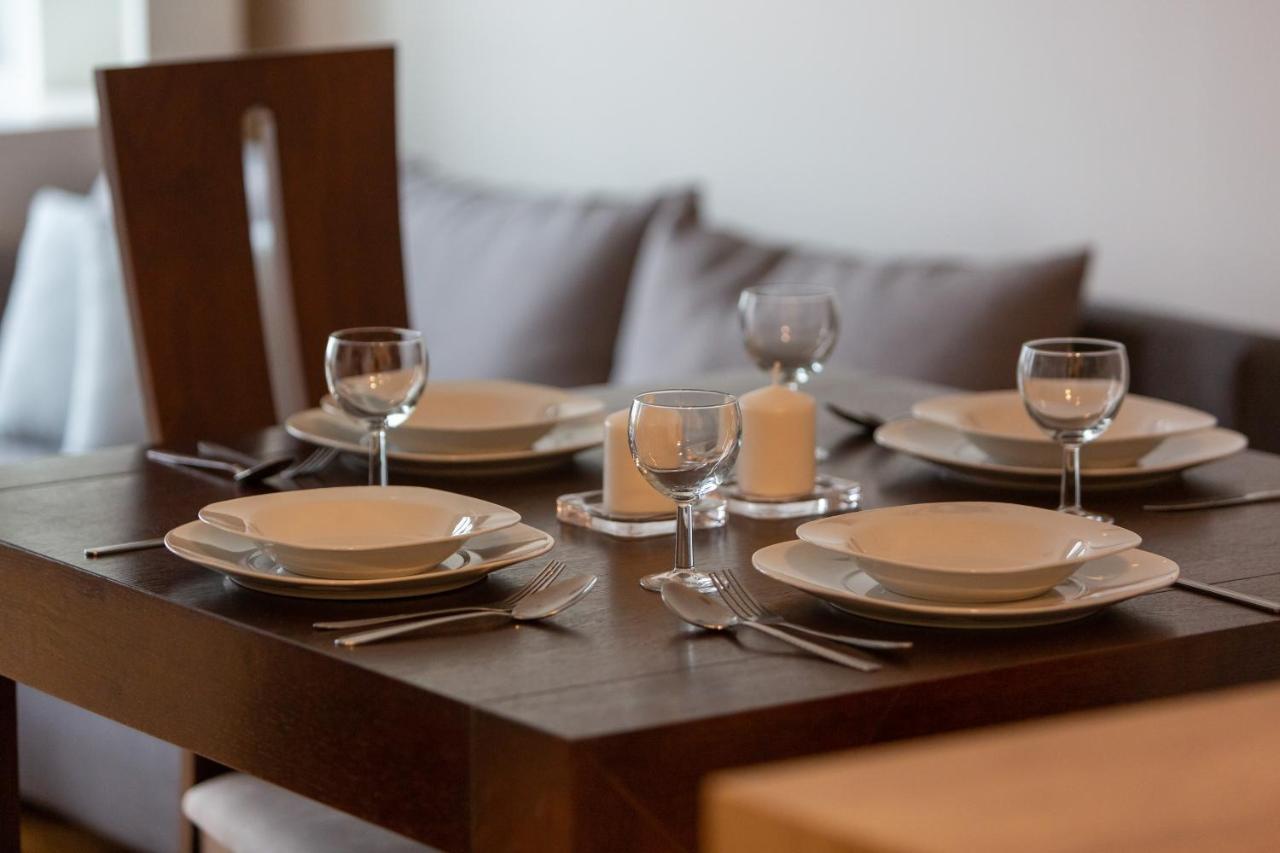 Apartment Kolorowy Goclaw By Renters *