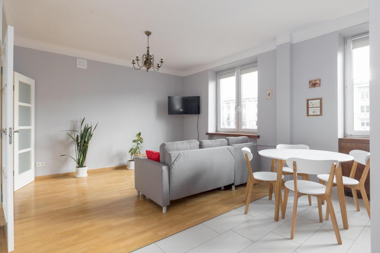 Apartamento Metro Raclawicka Red