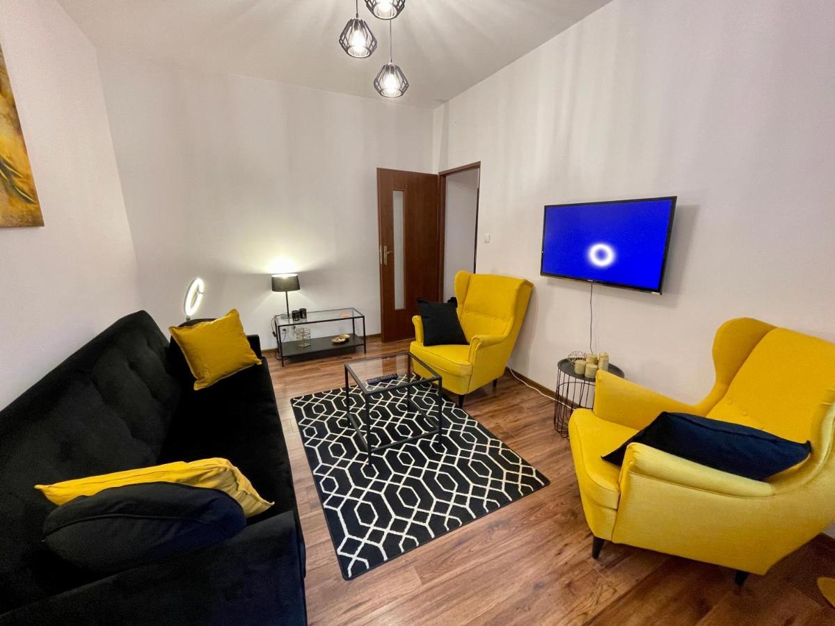 Apartamento Diamond Metro Wifi 300 Mbs 70'tv Netflix Hbo Appletv+ Varsóvia