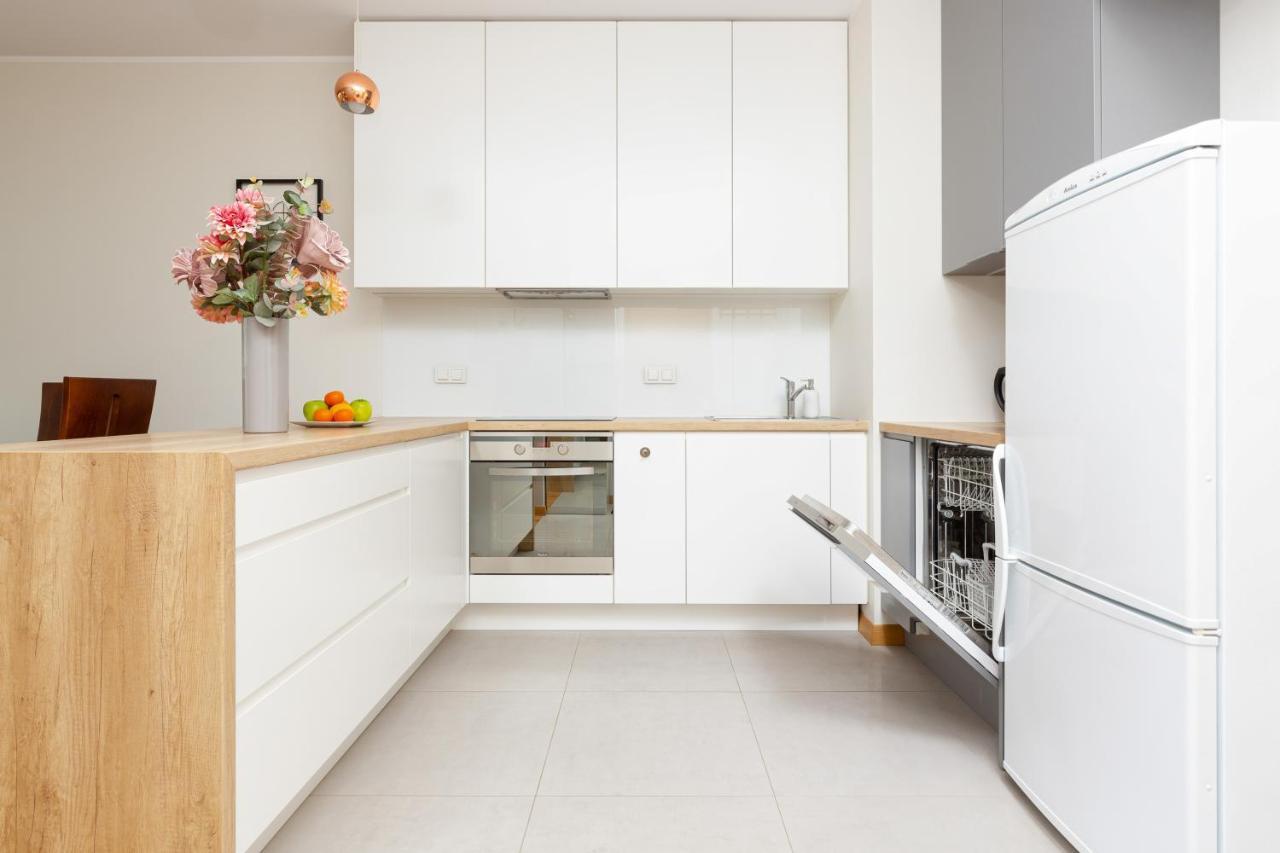 Apartment Kolorowy Goclaw By Renters Warschau