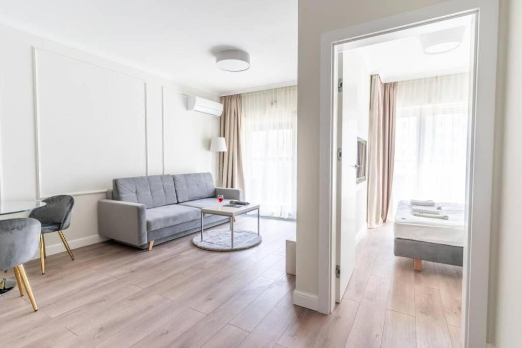 Apartment Golden - Mennica Warsaw