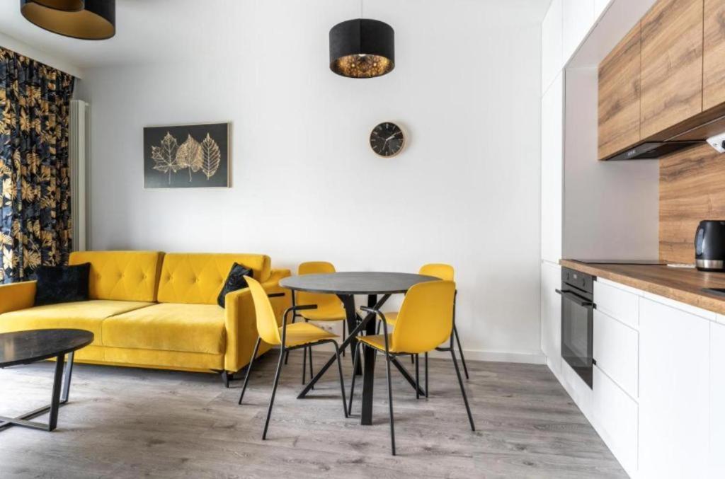 Golden - Mennica Apartamento *