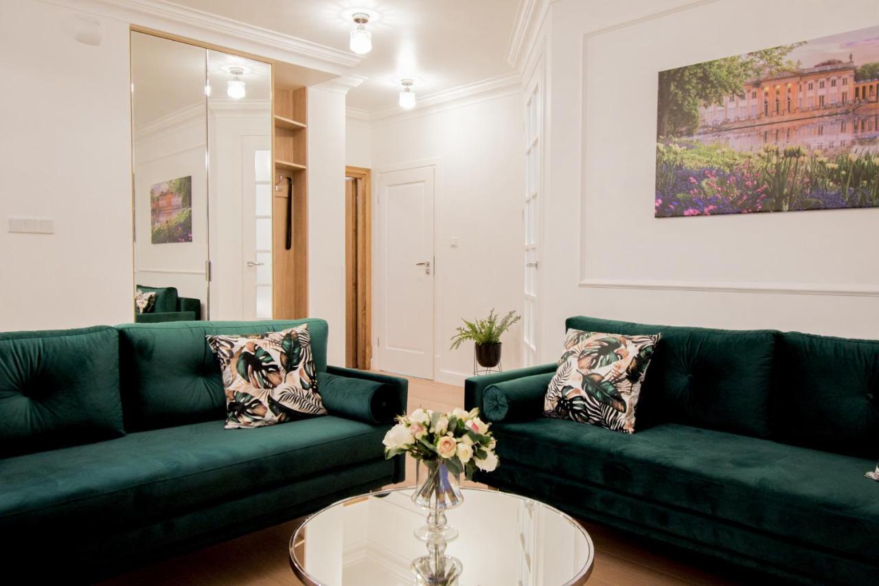 Seasons By Alluxe Boutique Apartment