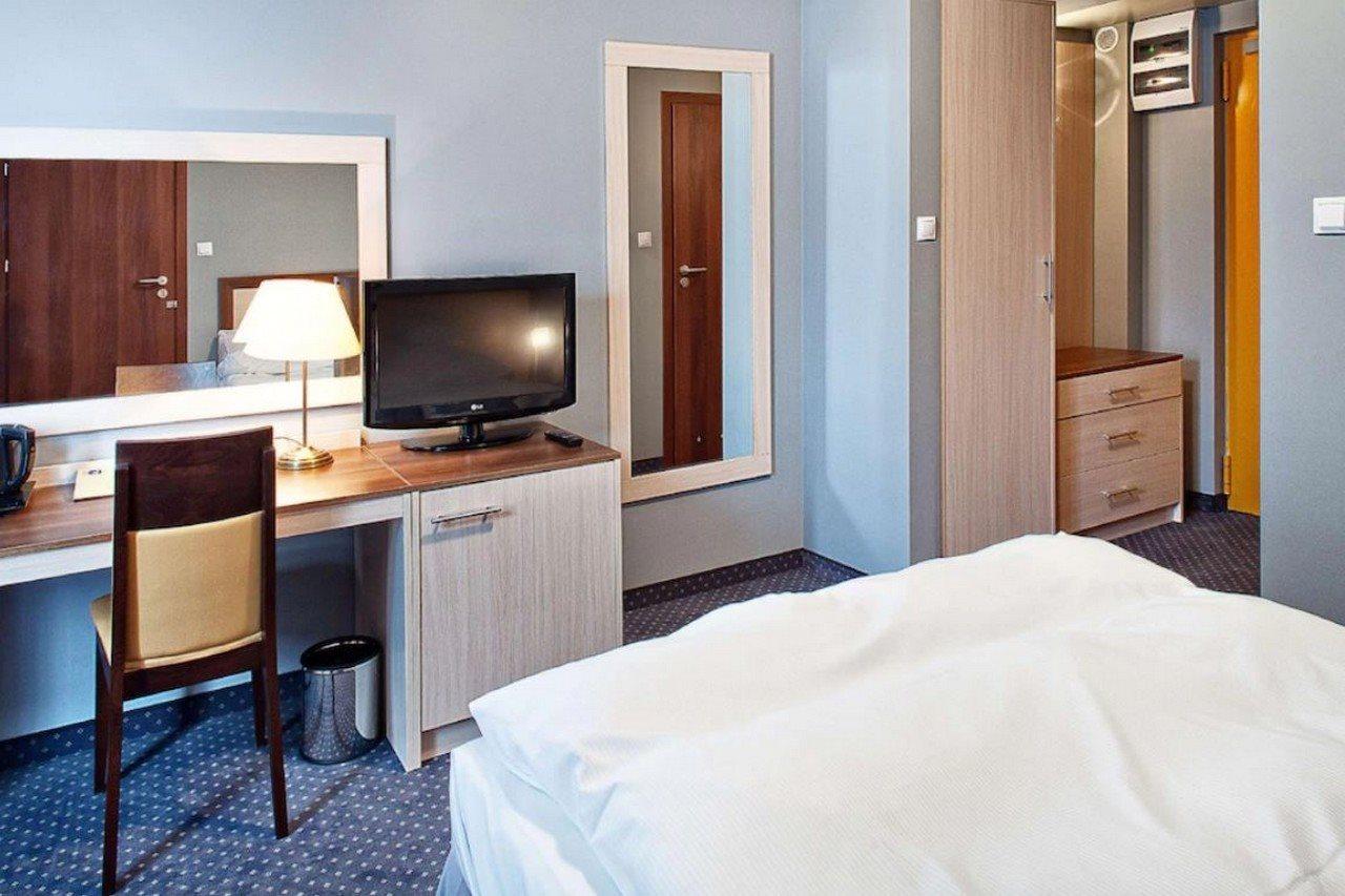 Poleczki Airport Hotel Warsaw