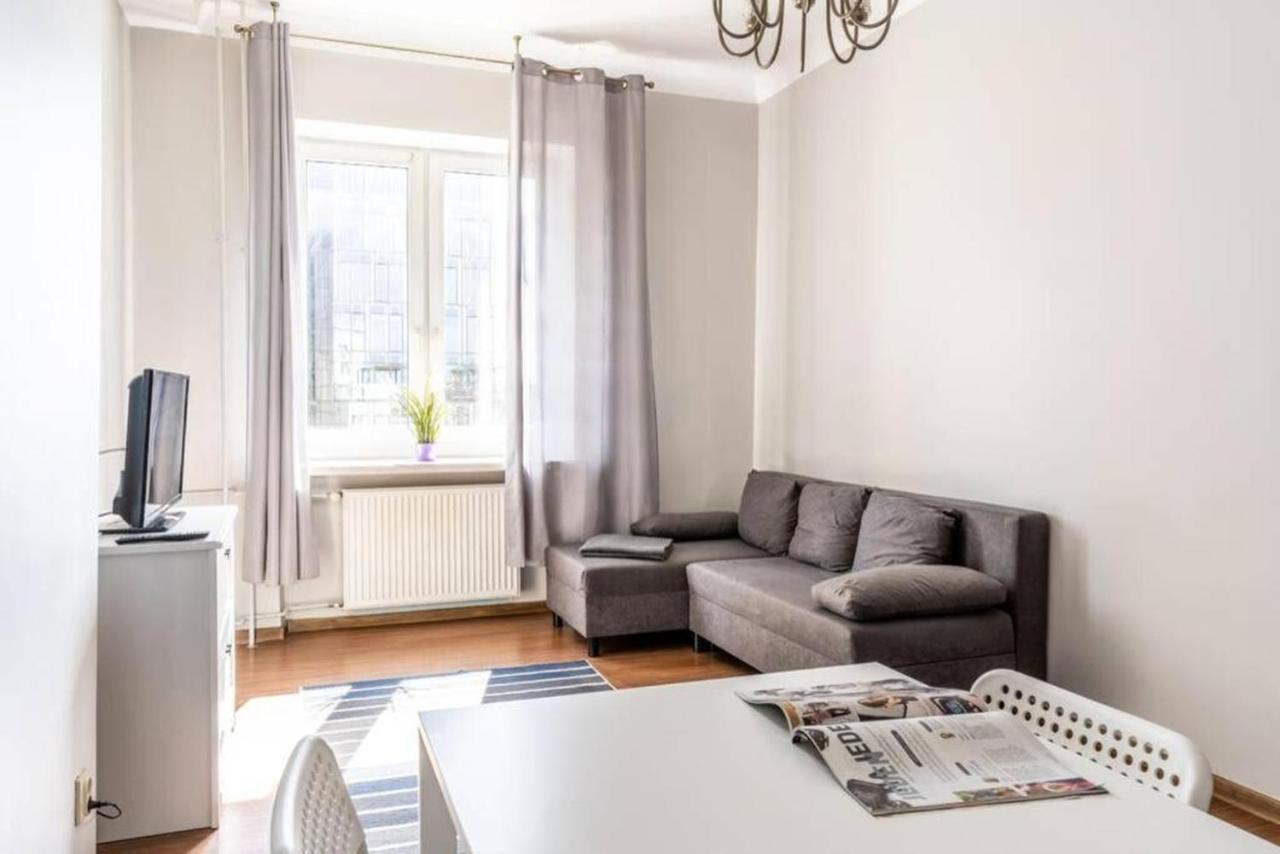 Modern And Stylish- Golden Apartments- City Center&Mr136 Apartment