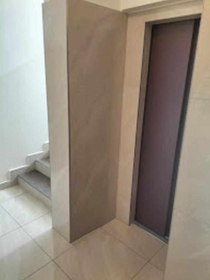 Modern And Stylish- Golden Apartments- City Center&Mr136 Apartment *