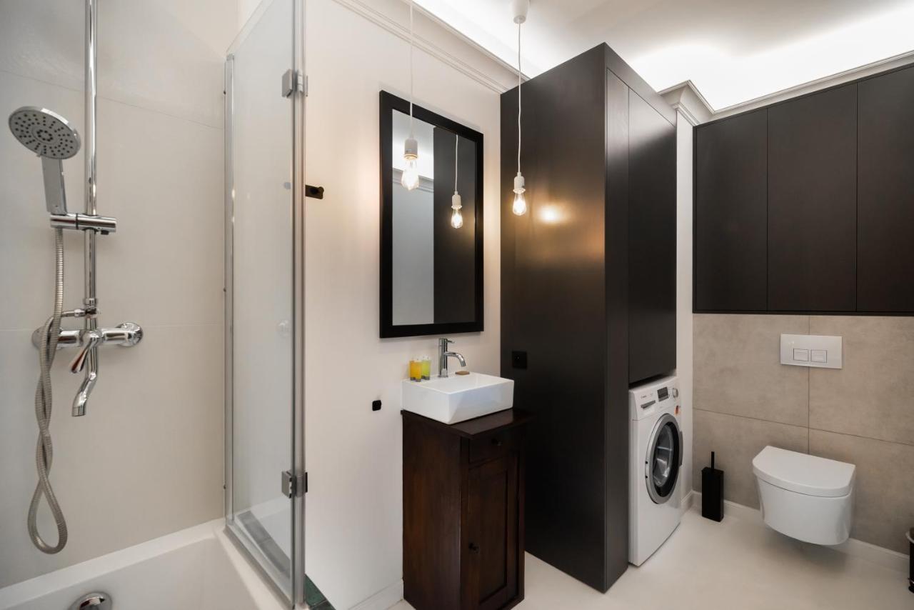 Wola Artistic Designer Apartment Warsaw