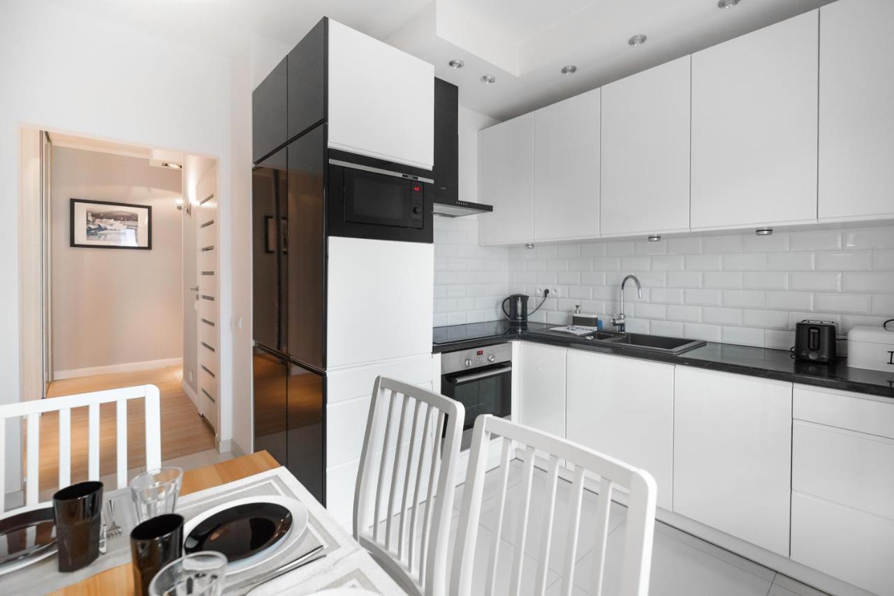 Bartycka Elegant Apartment Warschau