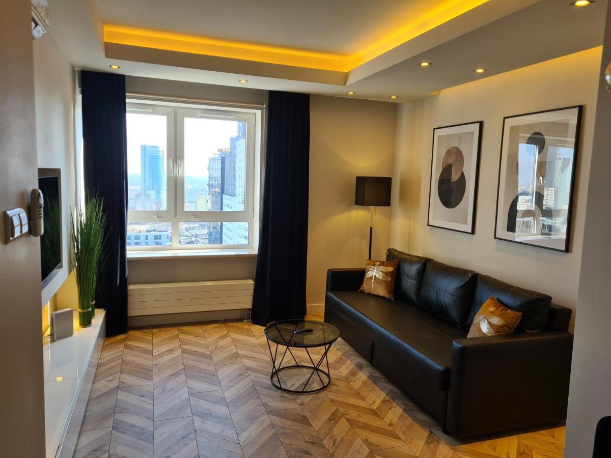 Platinum Towers With Parking By Renters Prestige Apartment