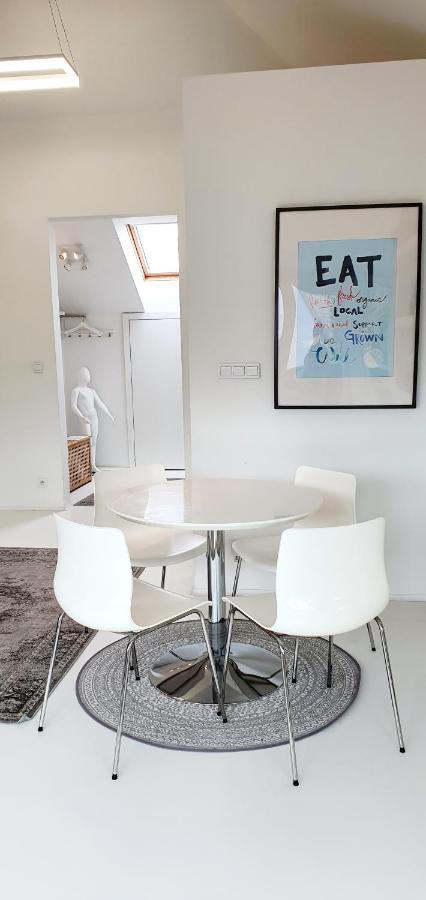 Loft 85 M2 Wilanow Krolewski Self Checkin Apartamento *