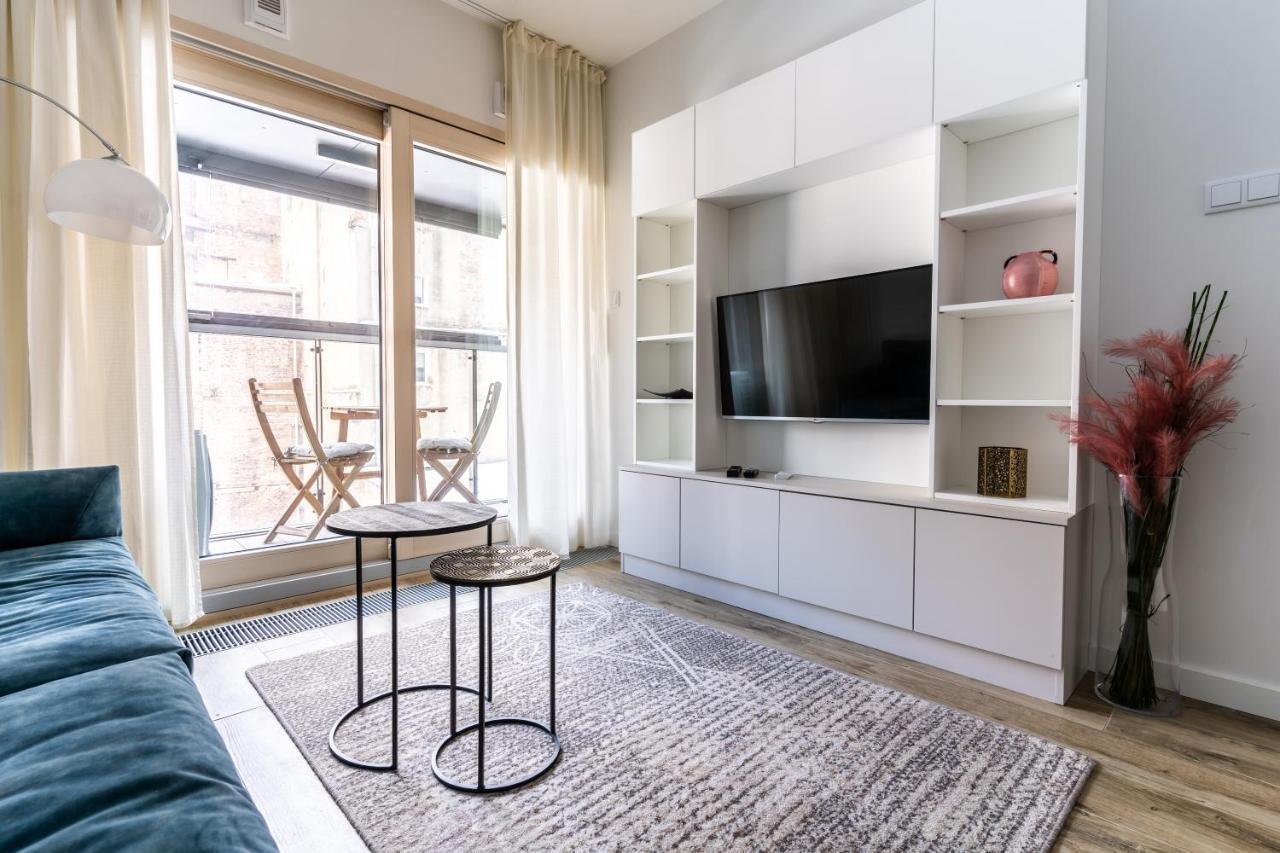 Apartment Mennica - Golden *