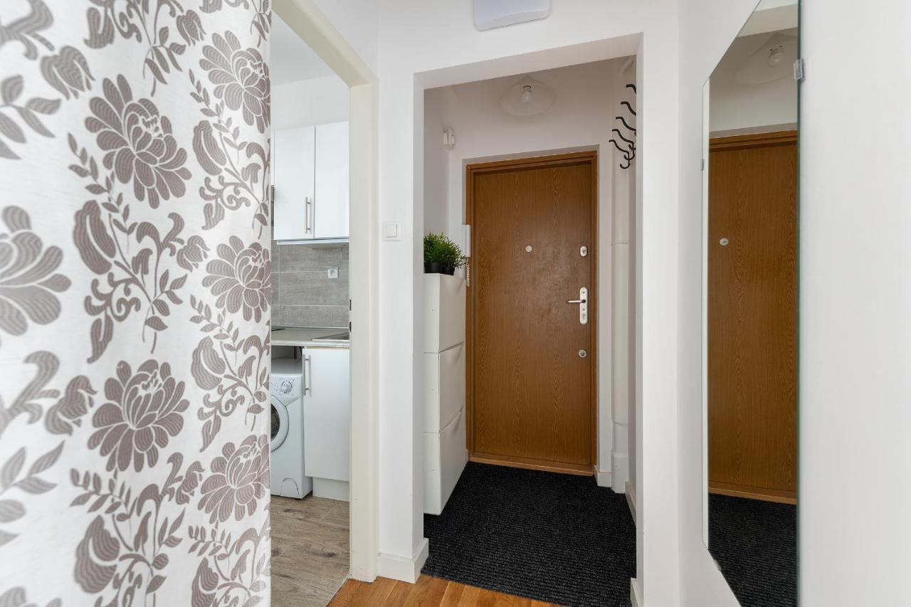 Apartamento Tamka 40: Private Near Old Town & National Stadium