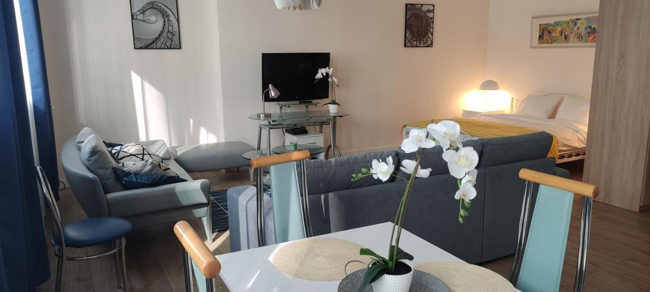 Be My Guest - Marszalkowska - Center Of Subway Wi-fi Breakfast Apartment *