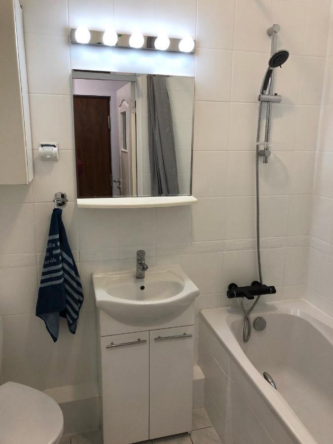 Dwupokojowy Apartament Na Tarchominie Warsaw