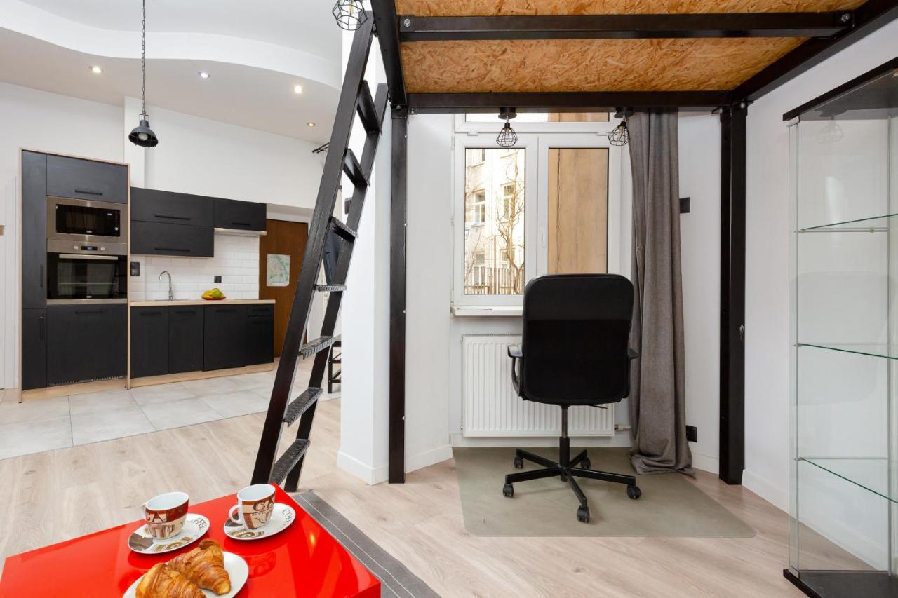 Downtown Studio Poznanska By Renters Apartment