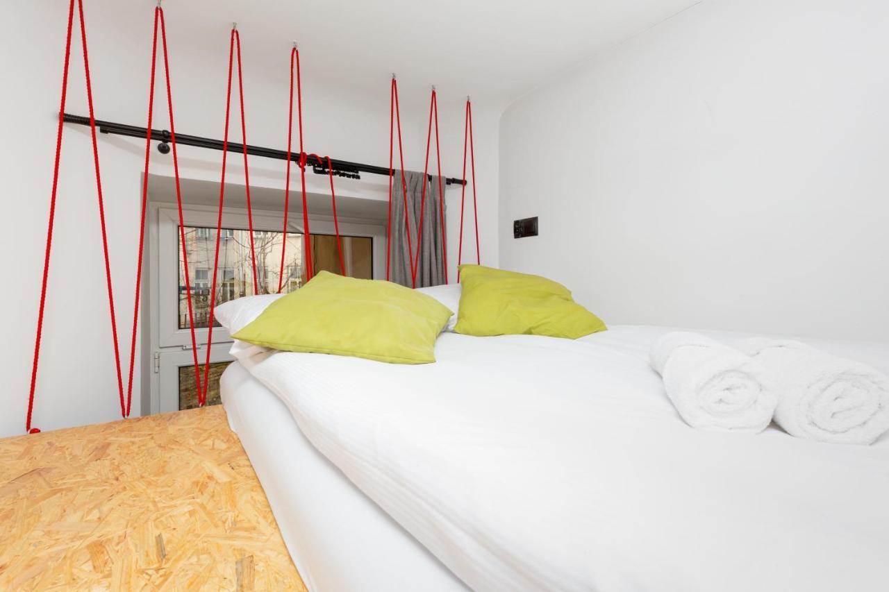 Downtown Studio Poznanska By Renters Apartment