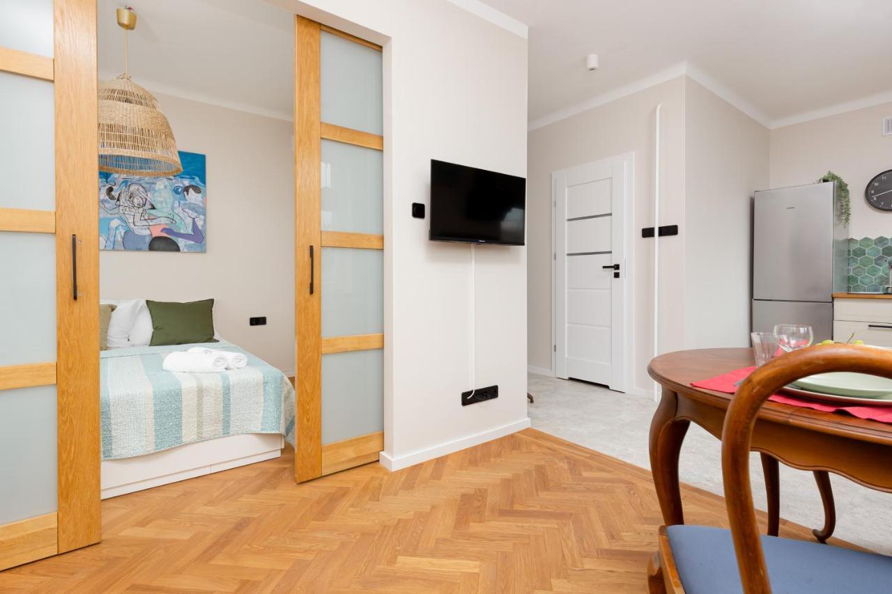 Wiktorska By Renters Apartment *