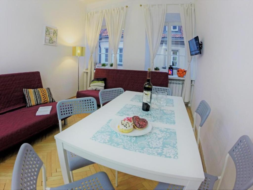 - Mi Old Town Swietojanska Apartment *