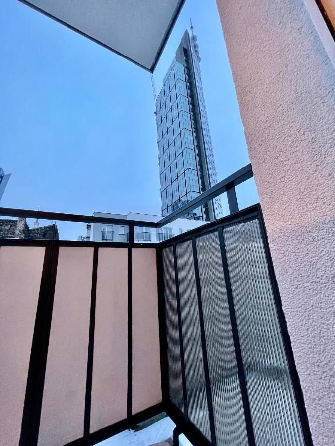 Smyr Apartament Warszawa
