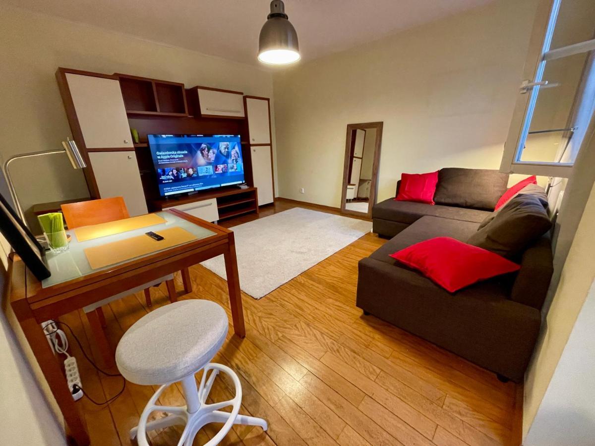 Apartment New Hala Wifi 70'tv Netflix Hbo Max Applettv+
