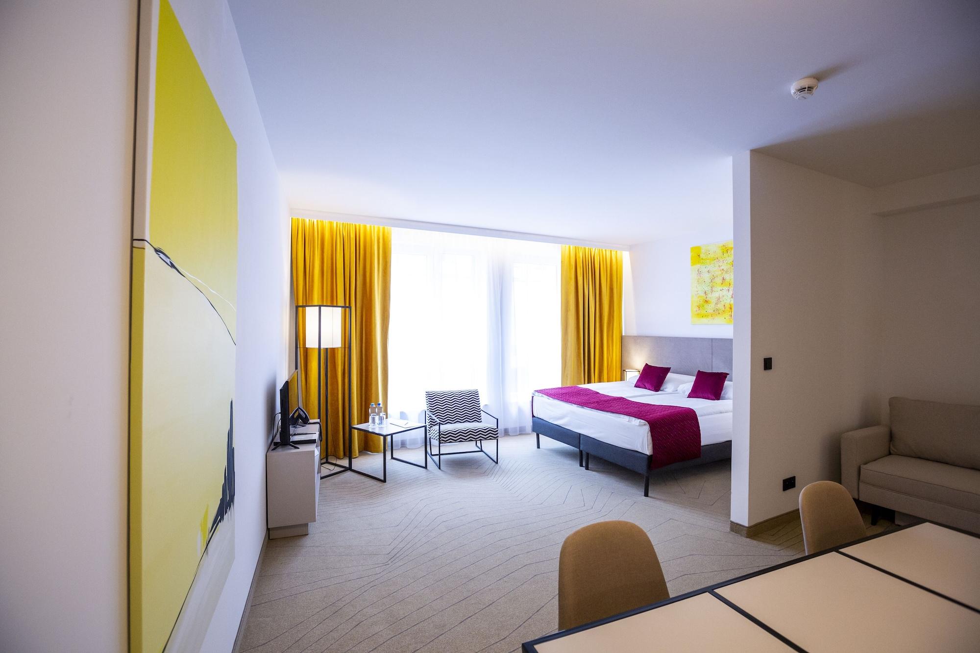 Arche Krakowska 4* Warsaw