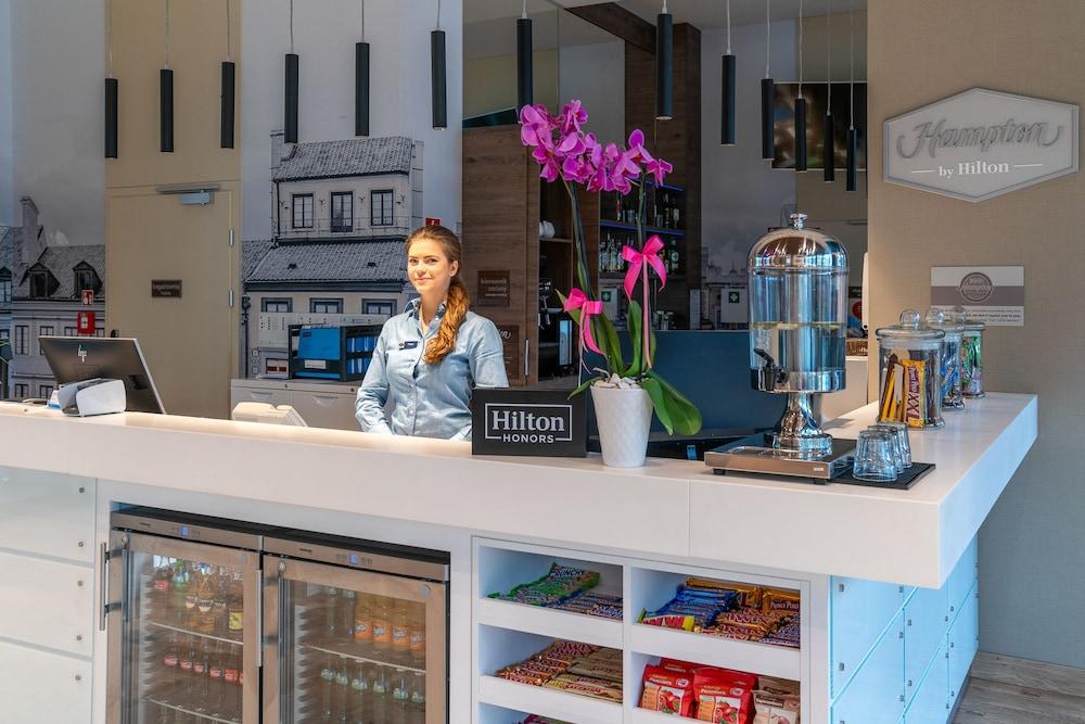 Hampton By Hilton Mokotow 3*