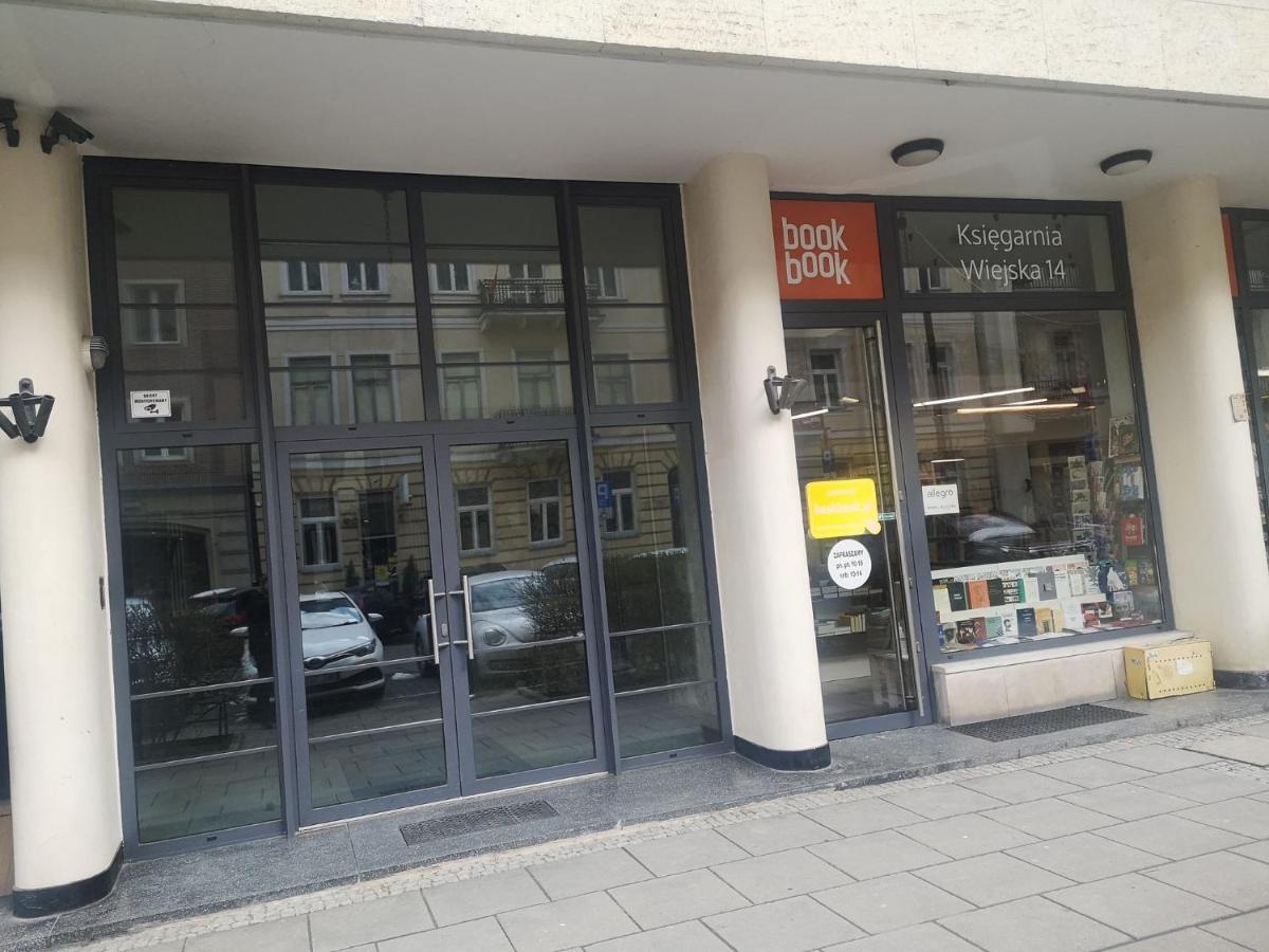Wiejska 14: Smart Center Near Parliament