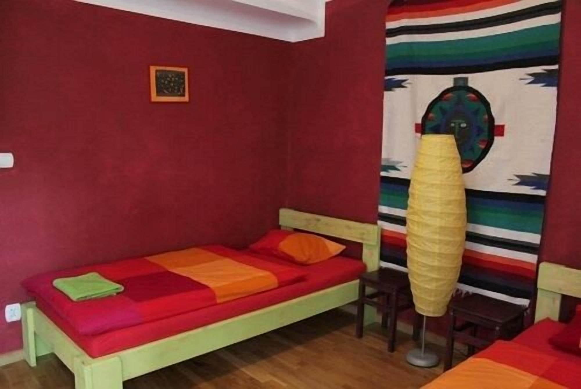 El Hostel