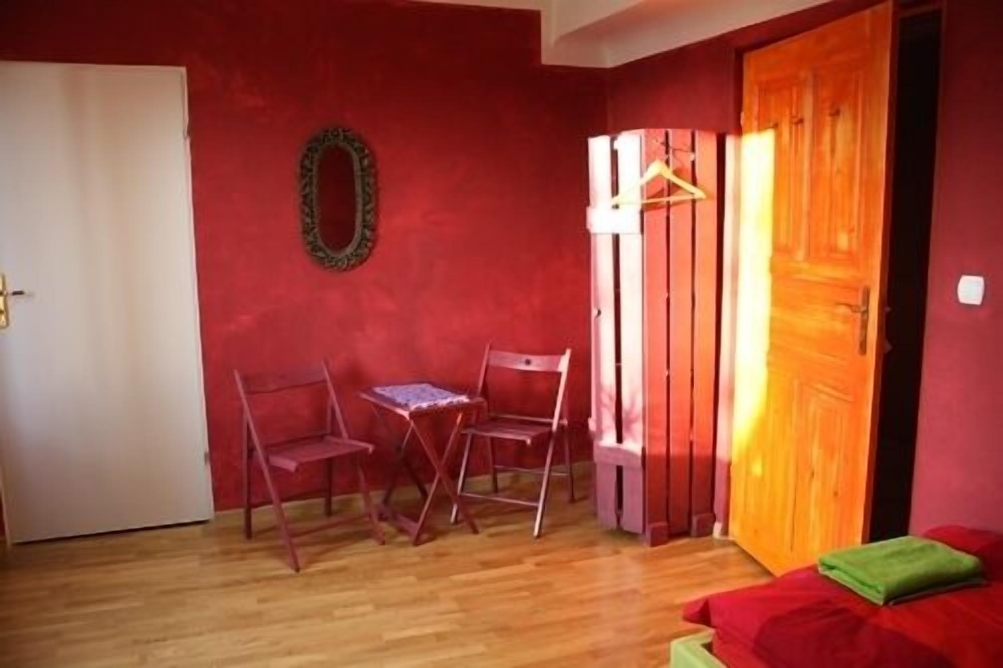 El Hostel