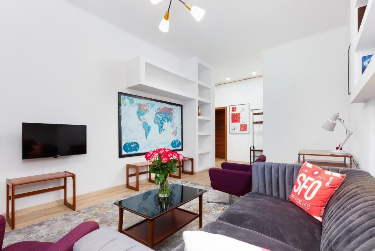 Mokotow Odolanska By Renters Warsaw