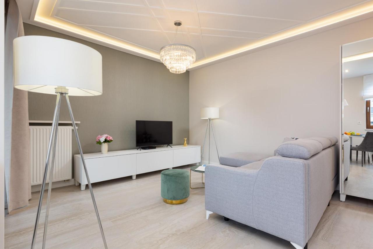 City Center Grzybowska With Parking By Renters Warsaw